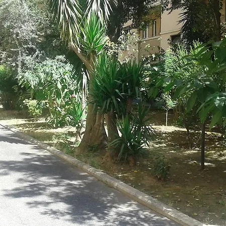 Casa Garbata Rome